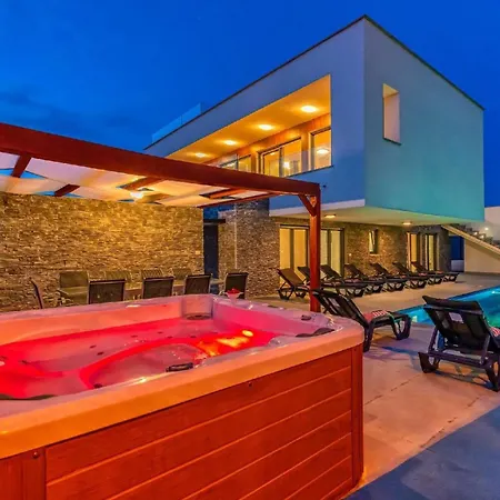 Leons Homes 3 Am Mit 2 Pools